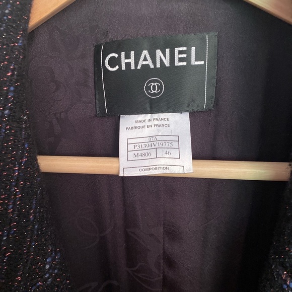 SOLD - Chanel Tweed Jacket from the Fall 2007 Collection - Picture 4 of 4